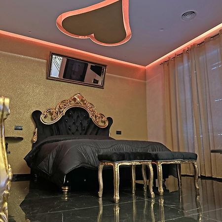Red Rose Exclusive Rooms San Cesareo Exterior foto