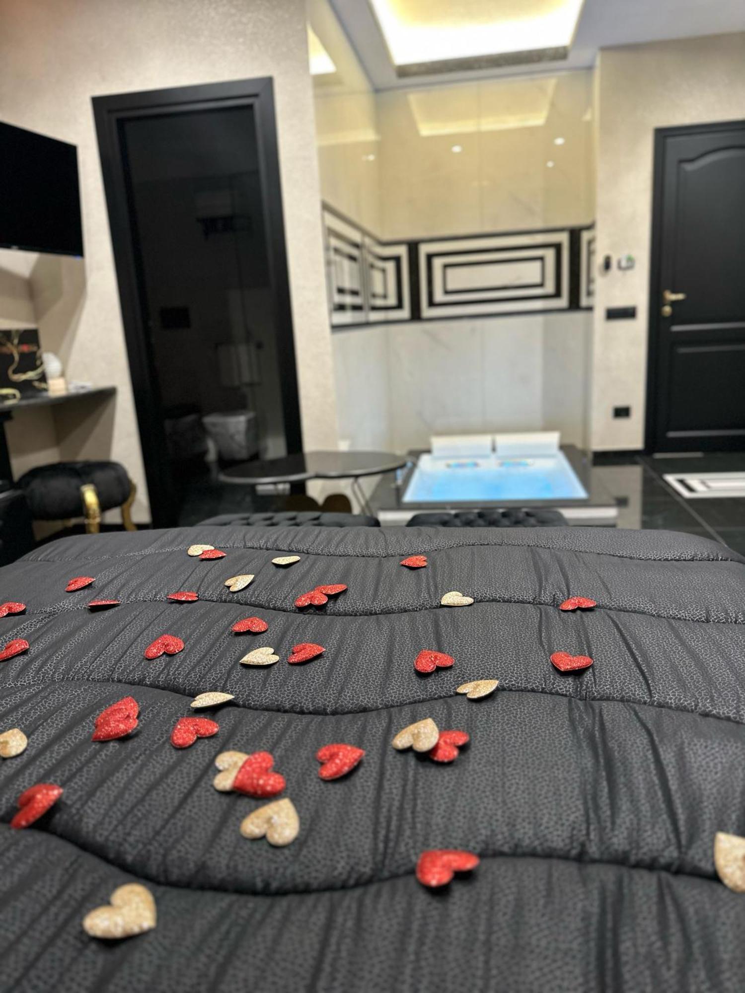 Red Rose Exclusive Rooms San Cesareo Exterior foto